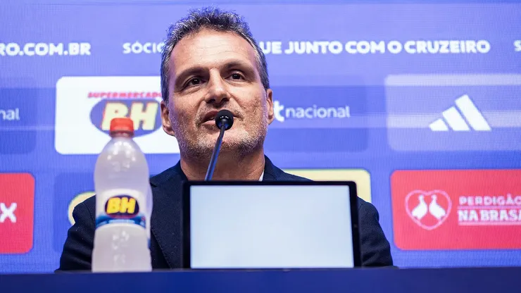 Bruno Spindel executivo de futebol do Cruzeiro durante entrevista coletiva