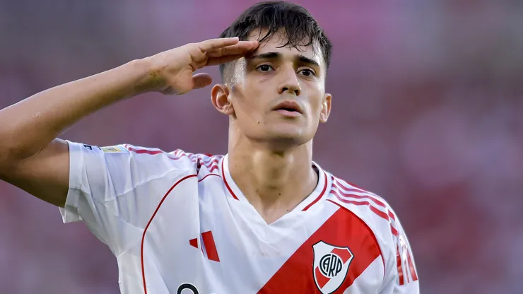 Atacante tem o futuro incerto - Foto: Marcelo Endelli/Getty Images.