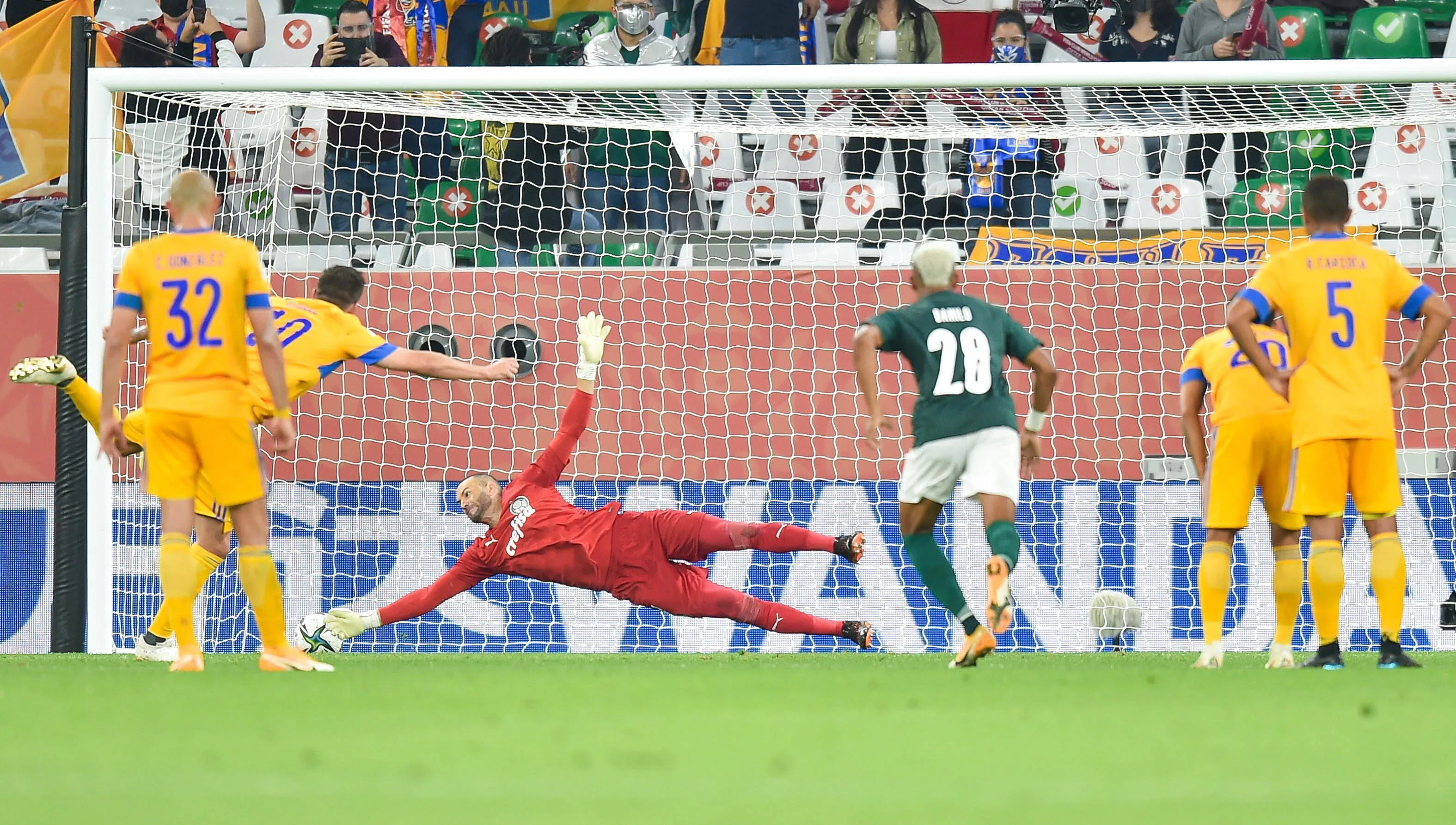 Em 2021, Palmeiras foi surpreendido pelo Tigres ainda na semifinal da Copa Intercontinental da FIFA – Foto: IMAGO / Xinhua