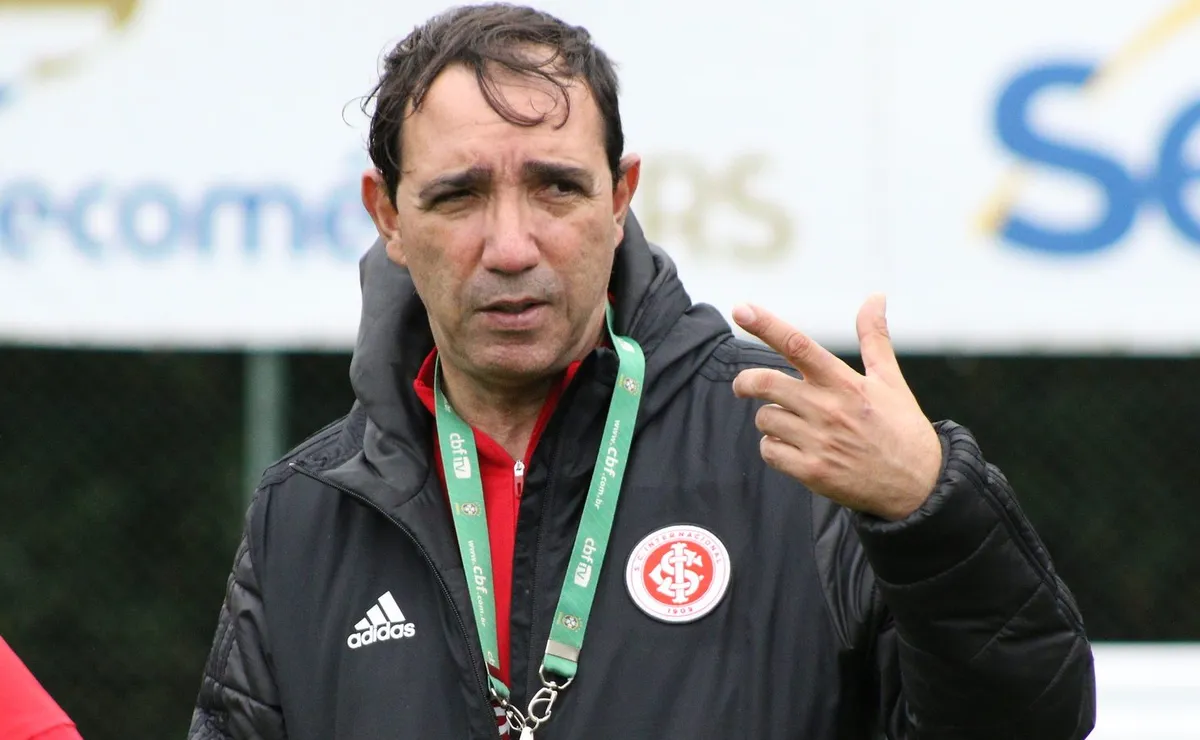 Maurício Salgado desabafa após demissão no Inter Feminino: “Bastante frustração”