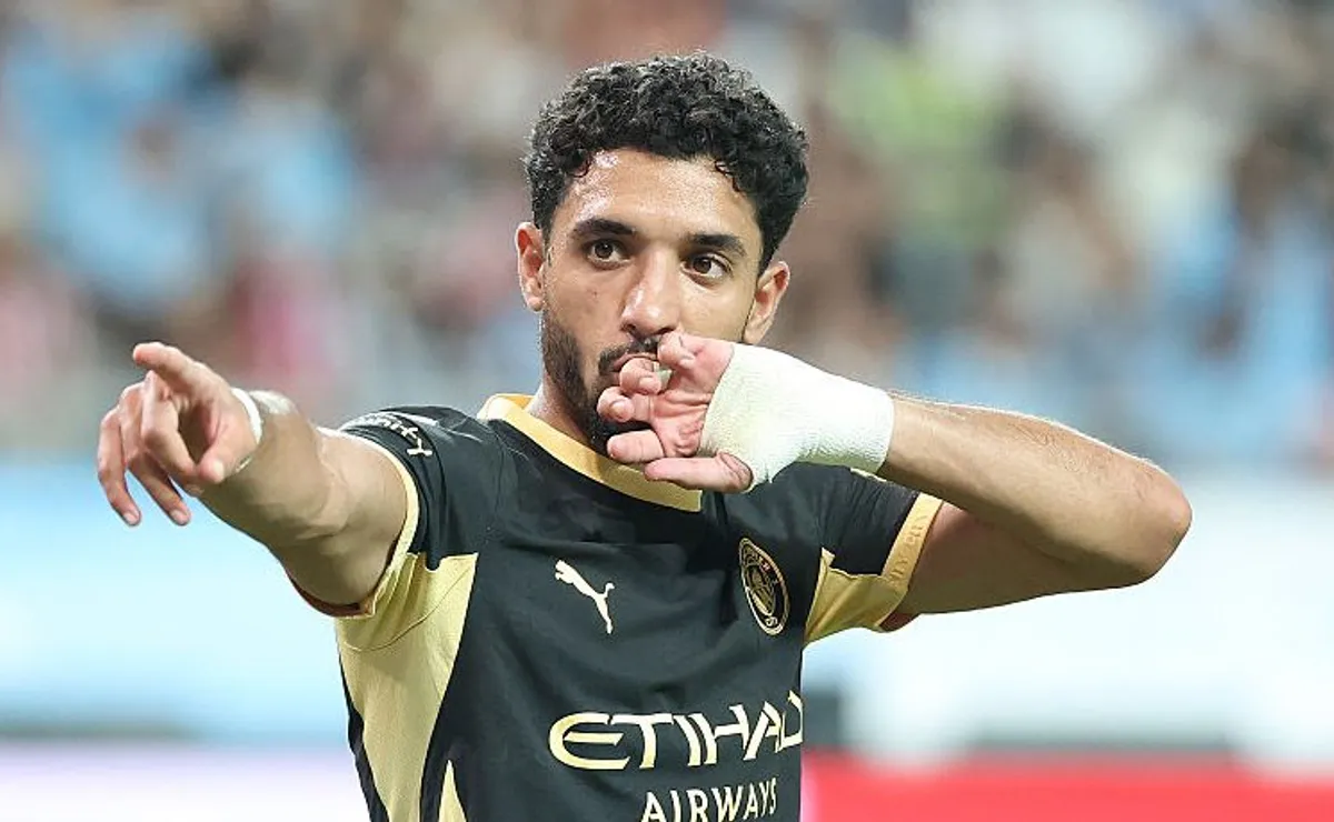 Após acordo por Savinho, Tottenham encaminha empréstimo de Omar Marmoush com Manchester City