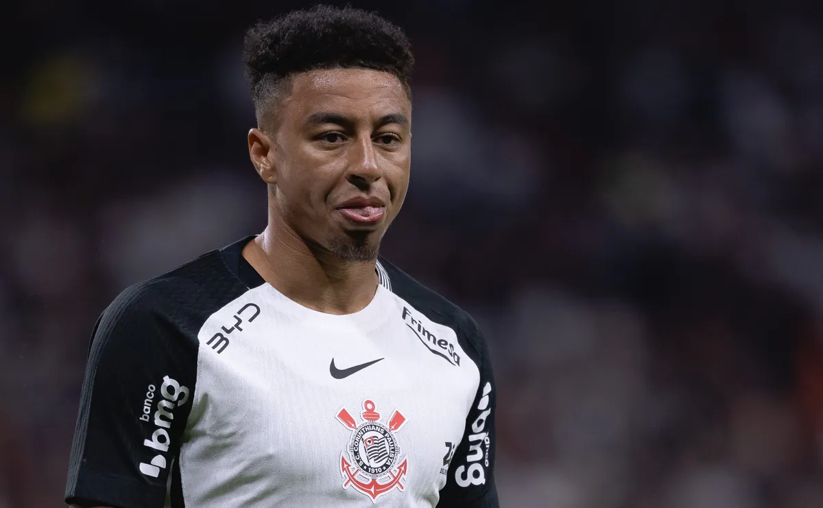 Opinião: Corinthians não pode nem sonhar em renovar com Lingard, Matheus Pereira, Allan e Vitinho