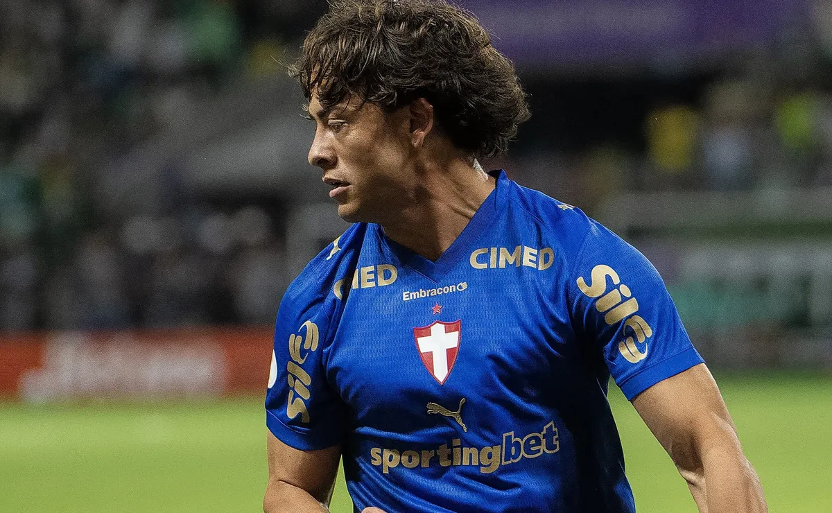 Giay perde chance incrível em vitória do Palmeiras sobre o Santos na Copa do Brasil