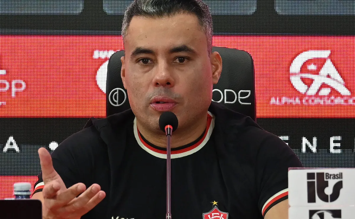 Jair Ventura lamenta derrota para o Vasco e projeta partida de volta: “Não posso jogar a toalha”