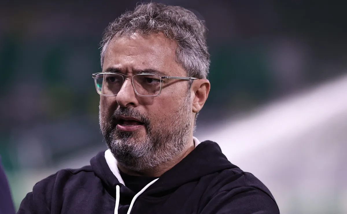Alexandre Mattos confirma quitação de parte das pendências financeiras com elenco do Santos