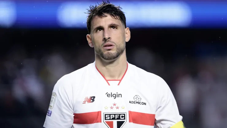 Calleri tem grandes chances de ser poupado no Tricolor - Foto: Marcello Zambrana/AGIF