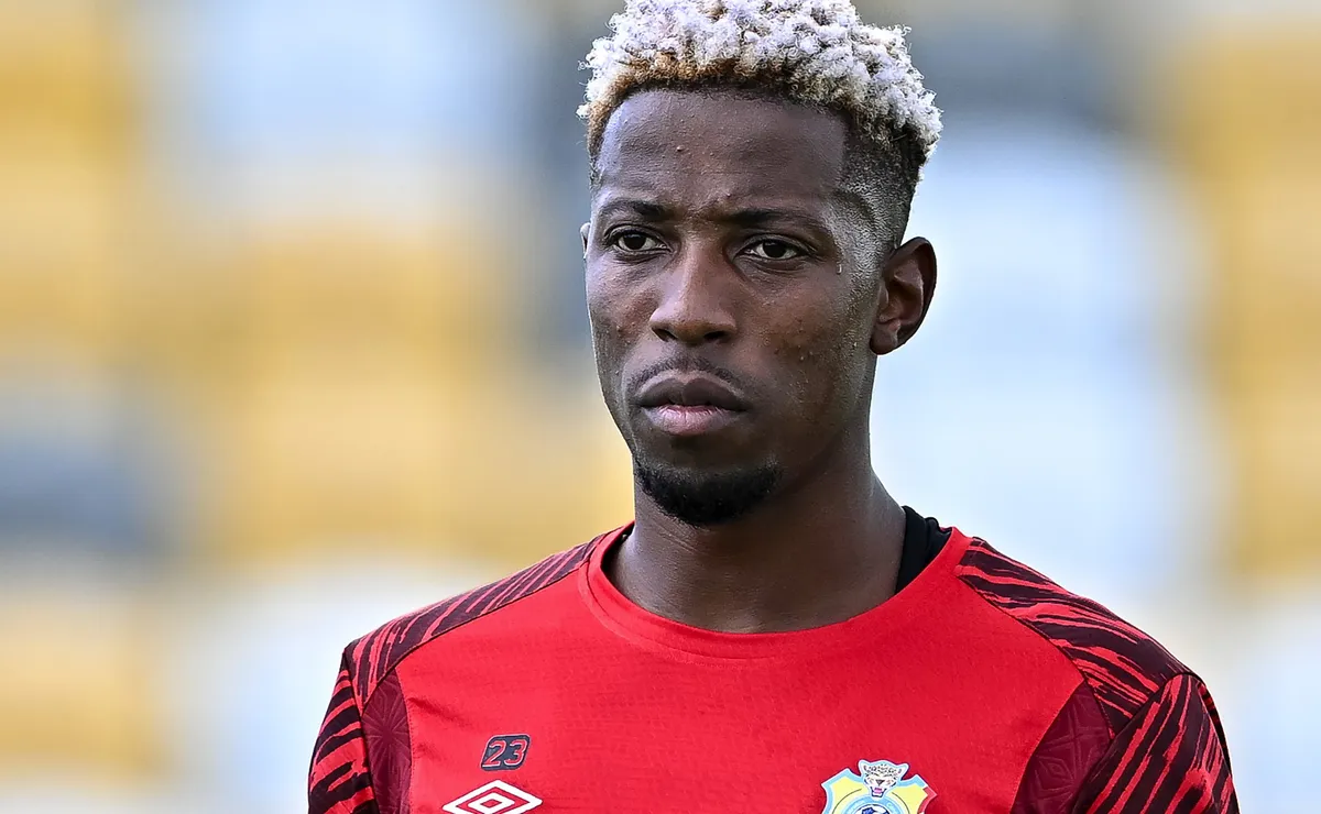 Simon Banza, atacante da RD Congo na Copa do Mundo, é recusado pelo Flamengo após ser oferecido