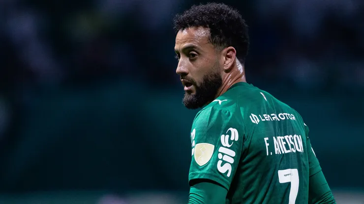Felipe Anderson é uma alternativa de Abel Ferreira para suprir ausência de Arias contra o Mirassol