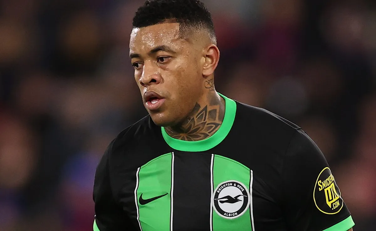 Igor Júlio pode ser negociado pelo Brighton nesta janela, mas staff nega contato do Vasco