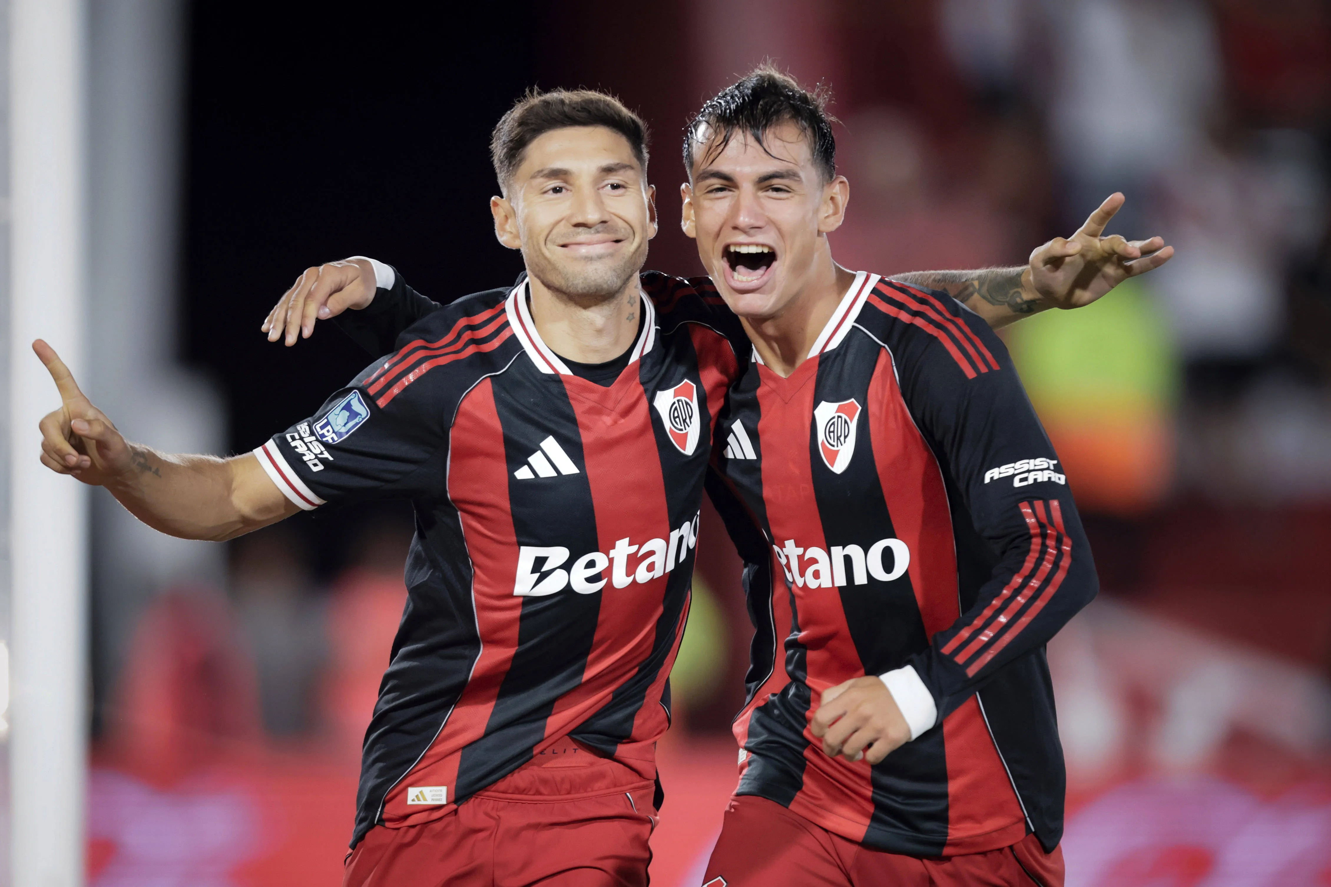 Joaquín Freitas atuou fora de sua posição no River Plate sob o comando de Marcelo Gallardo e Eduardo Coudet – Foto: IMAGO / Fotobaires