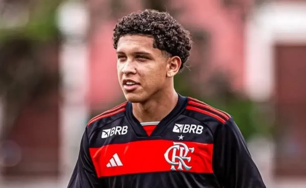 Atlético-MG contrata Lucas Vieira, campeão carioca pelo Flamengo