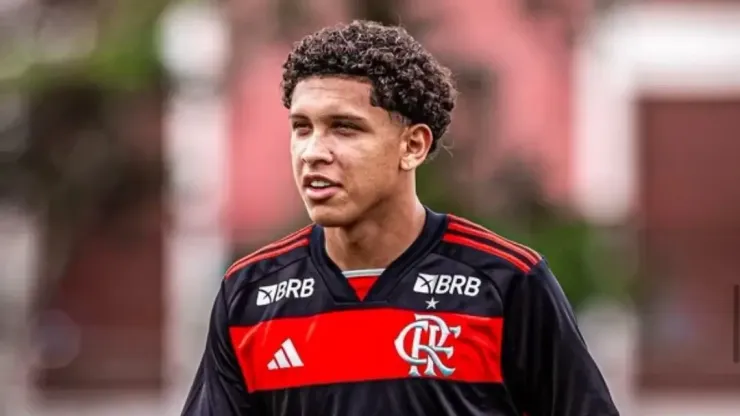 Lucas Vieira.