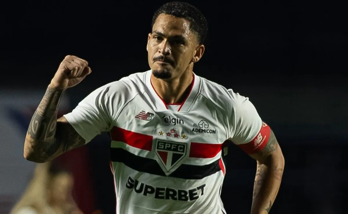 Luciano marca de pênalti e São Paulo vence o Red Bull Bragantino por 2 a 1, pelo Brasileirão