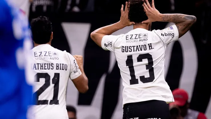 Corinthians renova com EZZE — Foto Rodrigo CocaAgência Corinthians