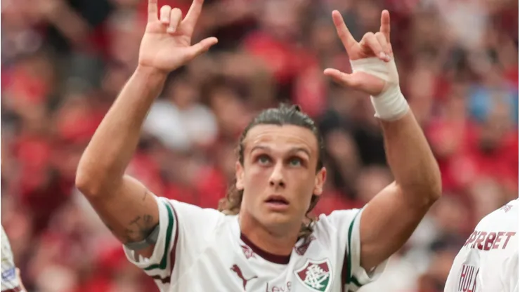 Canobbio comemorando gol pelo Flu.