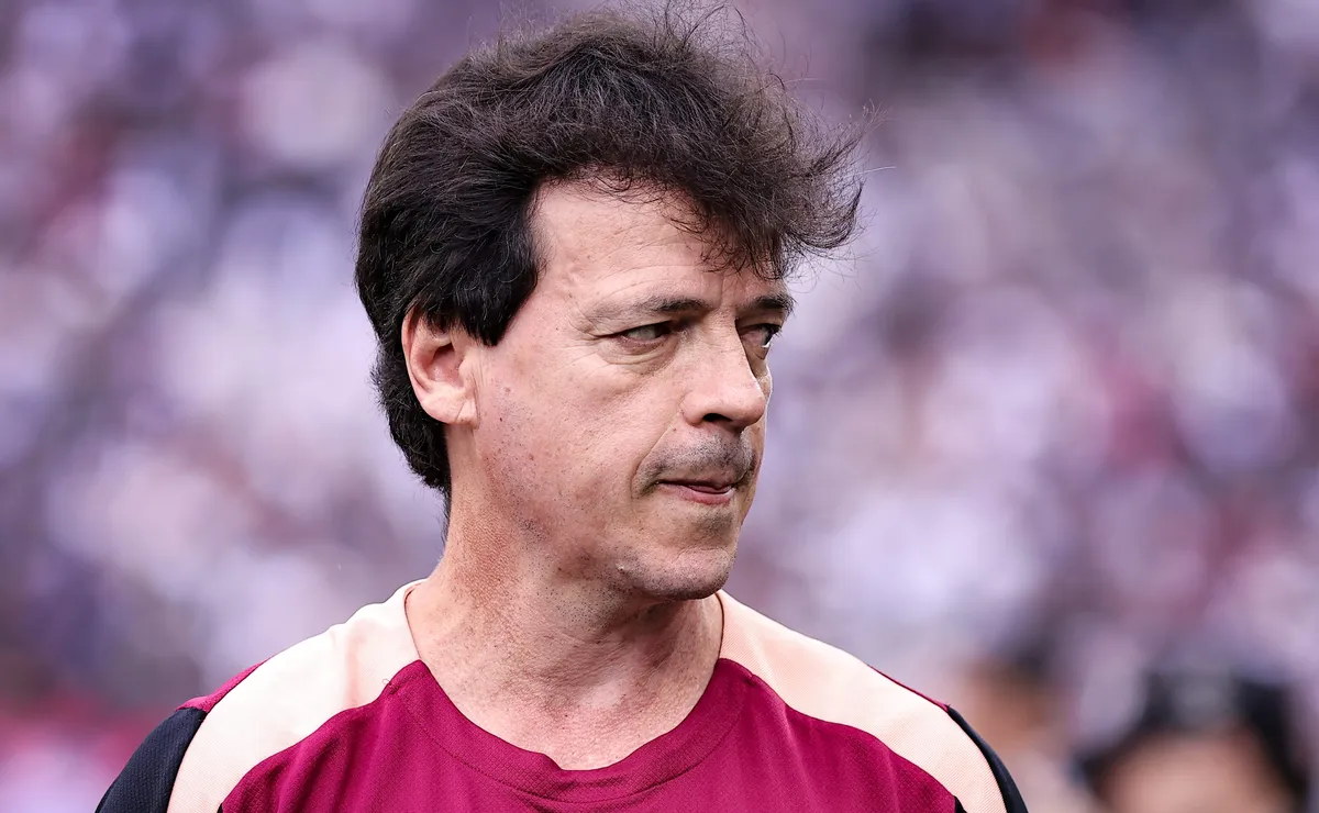 Fernando Diniz não consegue impactar e Corinthians perde clássico para o Santos