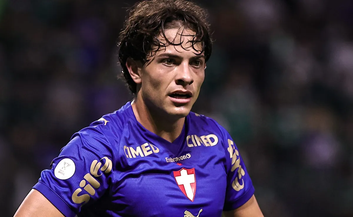 Palmeiras recusa proposta de R$ 78 milhões do Napoli pelo lateral Agustín Giay