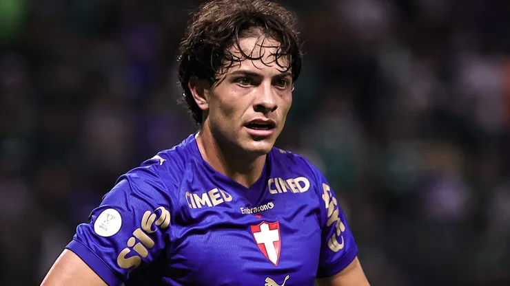 Giay despertou interesse no Napoli.