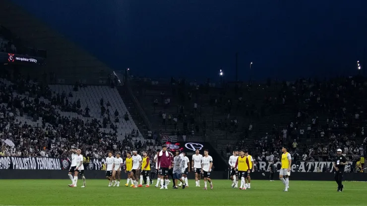 Quando a paixão pelo Corinthians passa do ponto, quem perde é a própria Fiel — Foto Joisel AmaralAGIF