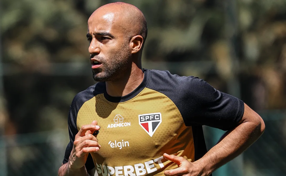 Lucas Moura acelera recuperação e já tem data para voltar ao São Paulo