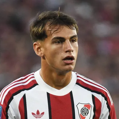 Joaquín Freitas bateu o pé para jogar no Flamengo
