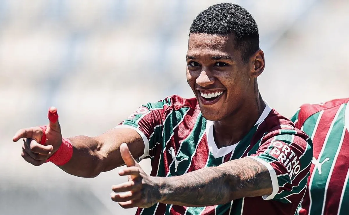 Botafogo acerta empréstimo de William Lopes, revelação do Boston City