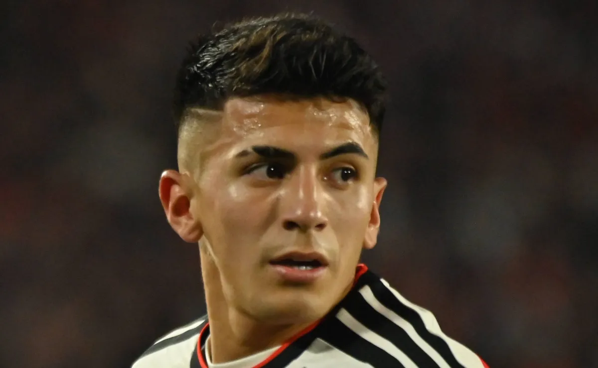 River Plate tem dificuldade no caixa após Almada e Flamengo dá bote perfeito por Joaquín Freitas