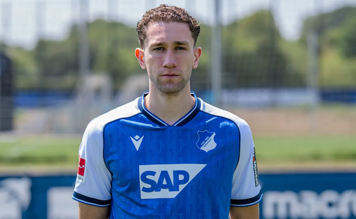 Botafogo acerta contratação de Arthur Chaves por empréstimo do Hoffenheim