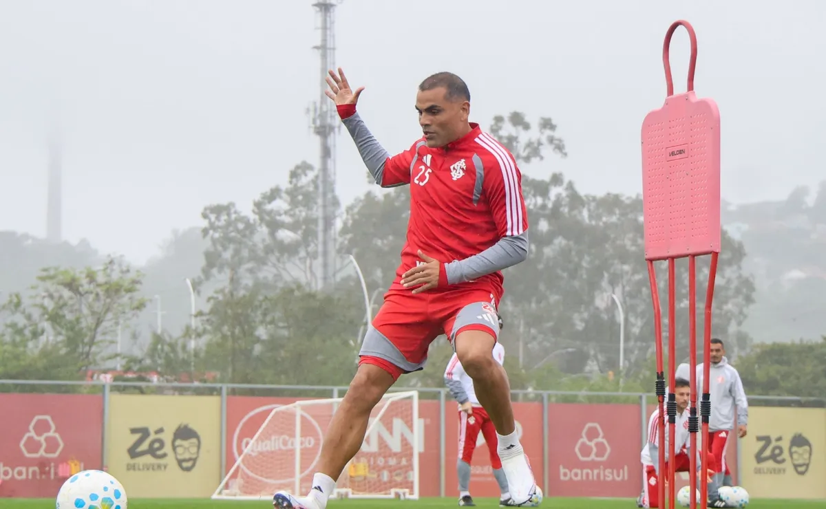 Pezzolano poupa titulares do Inter e definirá escalação para o Gre-Nal 454 na quarta-feira