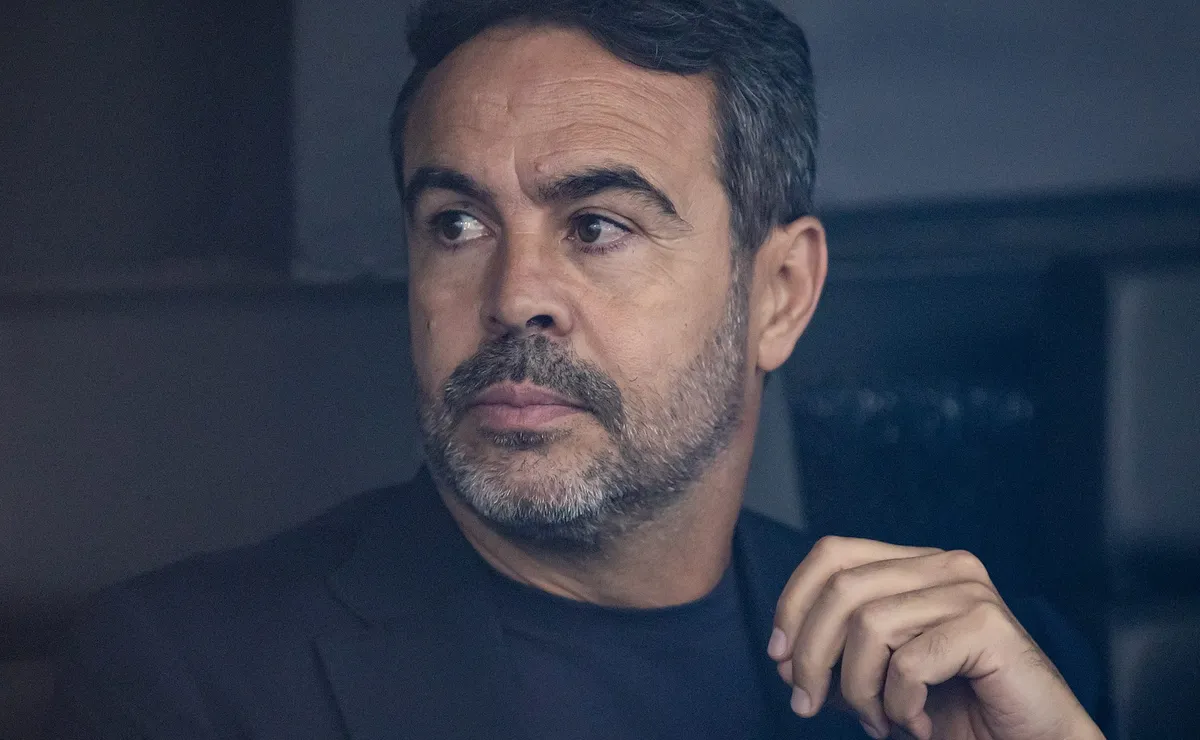 Artur Jorge arrisca em substituições e torcida do Cruzeiro critica treinador em eliminação da Copa do Brasil
