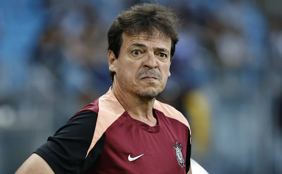 Opinião: Corinthians tem queda drástica de desempenho e pressão precisa aumentar em Fernando Diniz