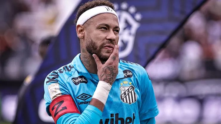 O Verdão precisa ser certeiro para anular o camisa 10 do Santos - Foto: Fabio Giannelli/AGIF