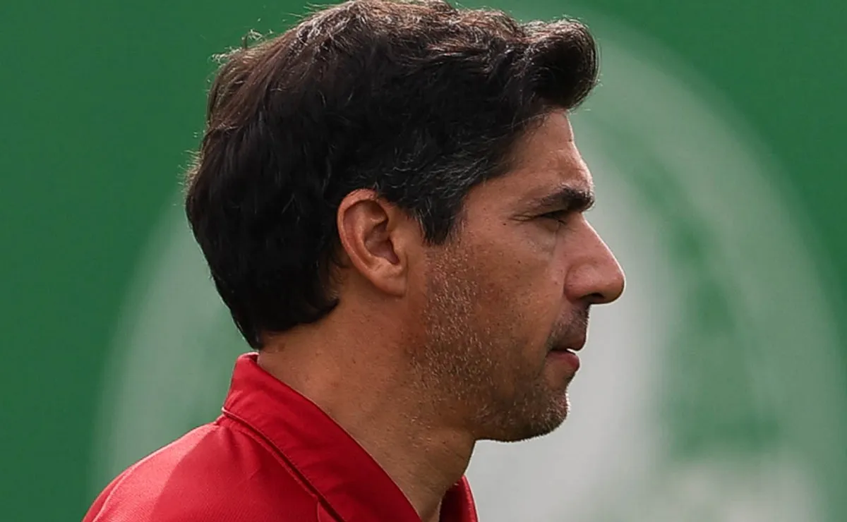 Provável escalação do Palmeiras revela a aposta de Abel na reta decisiva da temporada