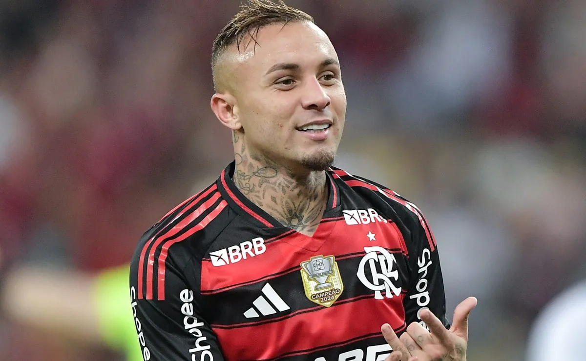 Botafogo faz proposta oficial por Everton Cebolinha e continua sonhando com Luiz Henrique