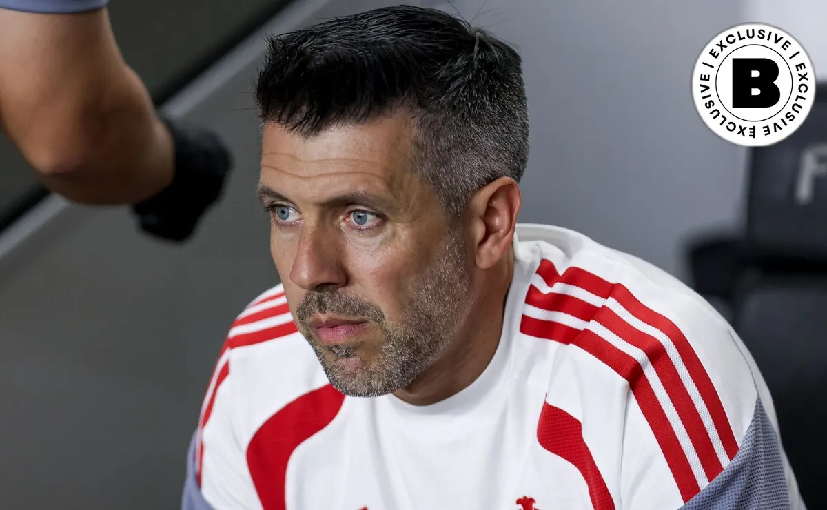 Inter encaminha time para o Gre-Nal e escalação pode ter três volantes com Alan Patrick no Banco