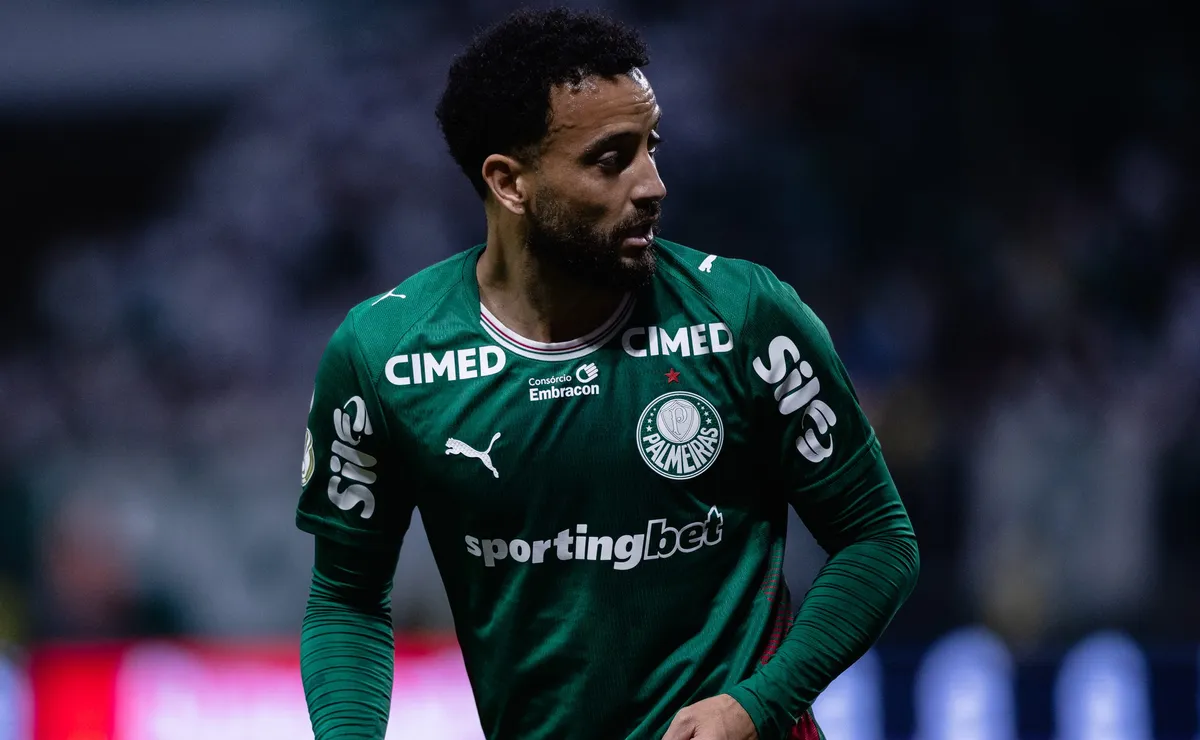 Torcida do Palmeiras critica Felipe Anderson por atuação contra o Santos: “Desprazer ao futebol brasileiro”