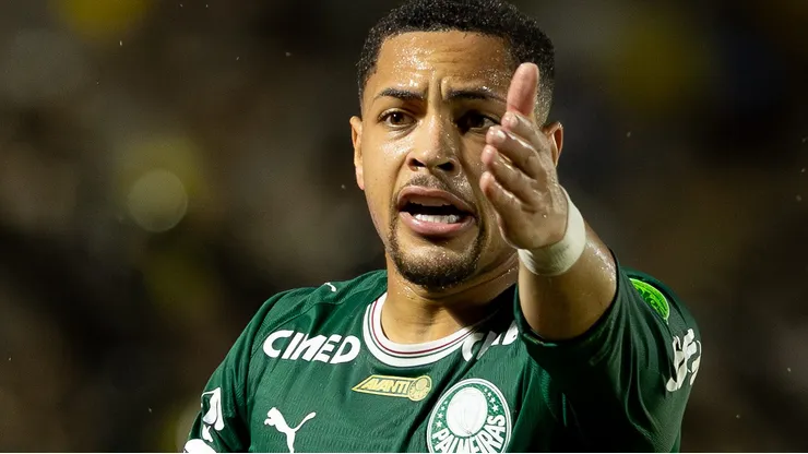 SP - NOVO HORIZONTE - 08/03/2026 - PAULISTA 2026, NOVORIZONTINO X PALMEIRAS - VITOR ROQUE jogador do Palmeiras lamenta durante partida contra o Novorizontino no estadio Jorge Ismael de Biasi pelo campeonato Paulista 2026. Foto: Joisel Amaral/AGIF