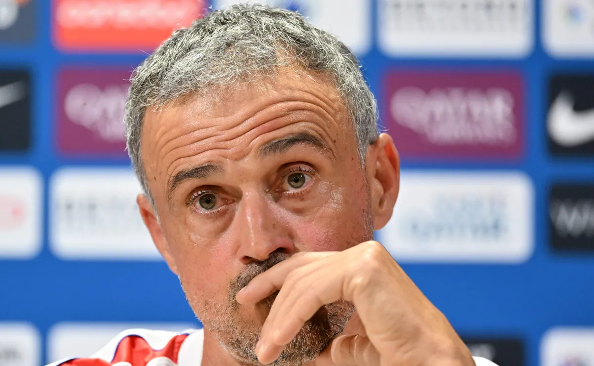 Luis Enrique relembra duelo contra o Flamengo para exaltar Filipe Luís: “Nós vimos o tipo de treinador que ele é”