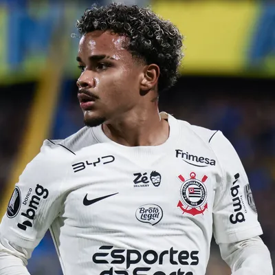 Kaio César deseja permanência e Corinthians ainda não sinalizou