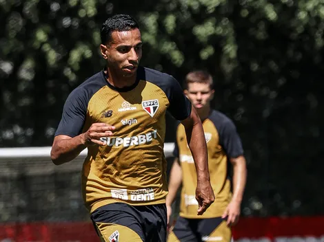 Victor Sá e Newton treinam com grupo e podem reforçar São Paulo contra Atlético-MG