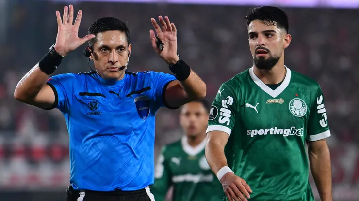 Venezuelano de 42 anos comandará Palmeiras x LDU do campo no Nubank Parque