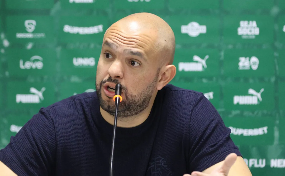 Fluminense apresenta reclamação à CBF por pênalti contra o Athletico-PR pela última rodada do Brasileirão