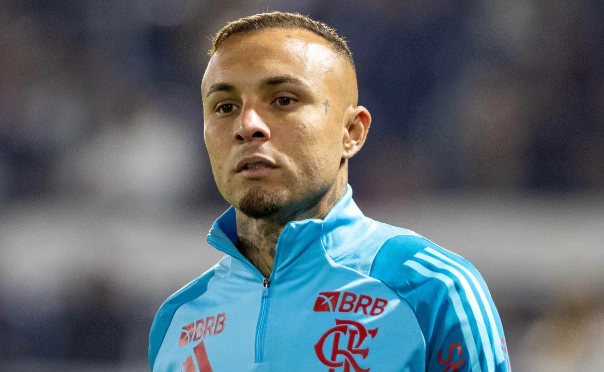 Vasco apresenta proposta por Cebolinha, mas esbarra em resistência do Flamengo