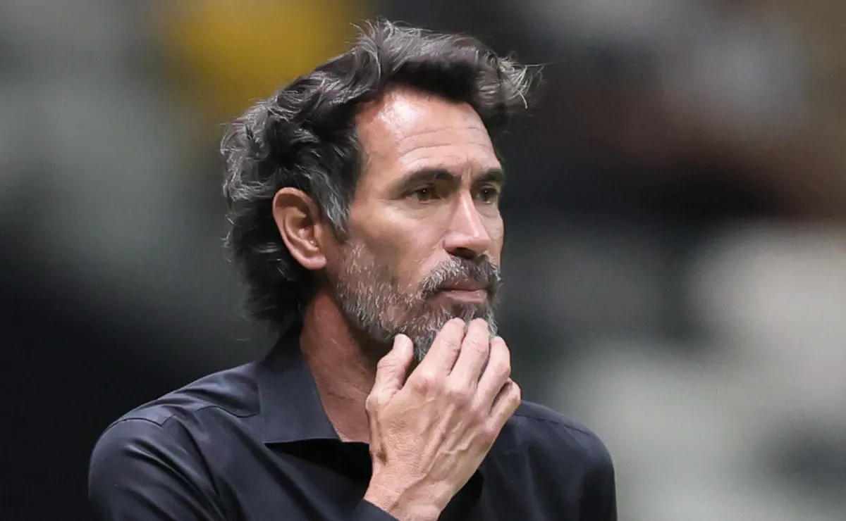 Atlético-MG perde Tomás Pérez de última hora e Domínguez prepara mudanças contra o São Paulo; veja escalação