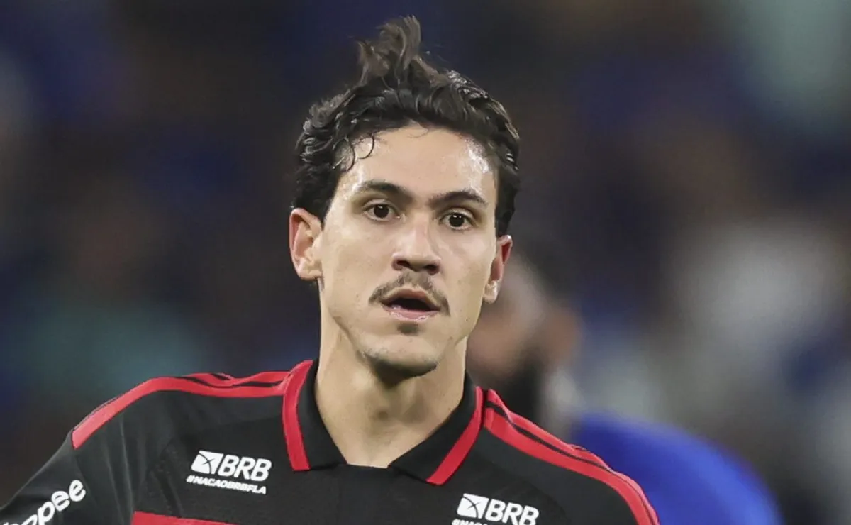 Renovação de Pedro: Flamengo prepara contrato até 2030 e projeta aumento salarial ao camisa 9