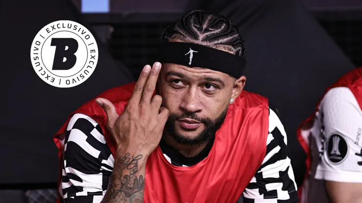 Memphis Depay deve iniciar jogando no próximo jogo.