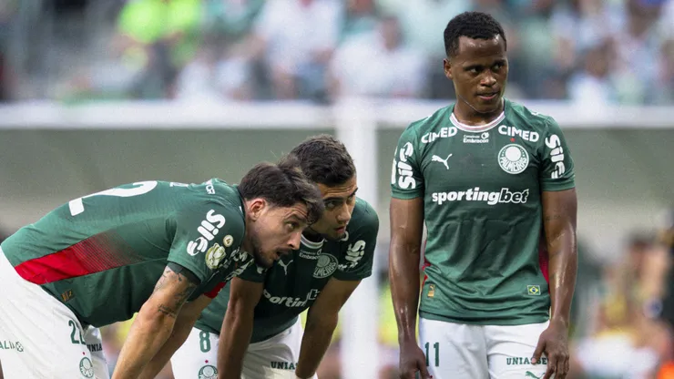 Jhon Arias, Andreas e Piquerez devem ser titulares do Palmeiras contra o Botafogo