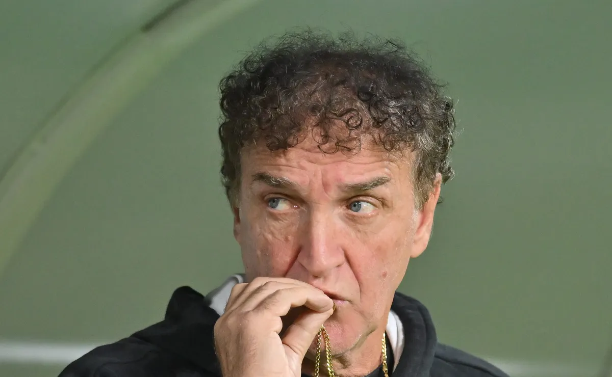 Opinião: nada de Rony, Cuca; Santos precisa de Miguelito e Rollheiser contra o Internacional