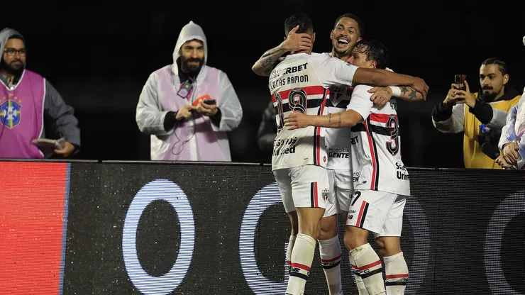 Jogadores do São Paulo - Foto: Rubens Chiri e Paulo Pinto / São Paulo FC