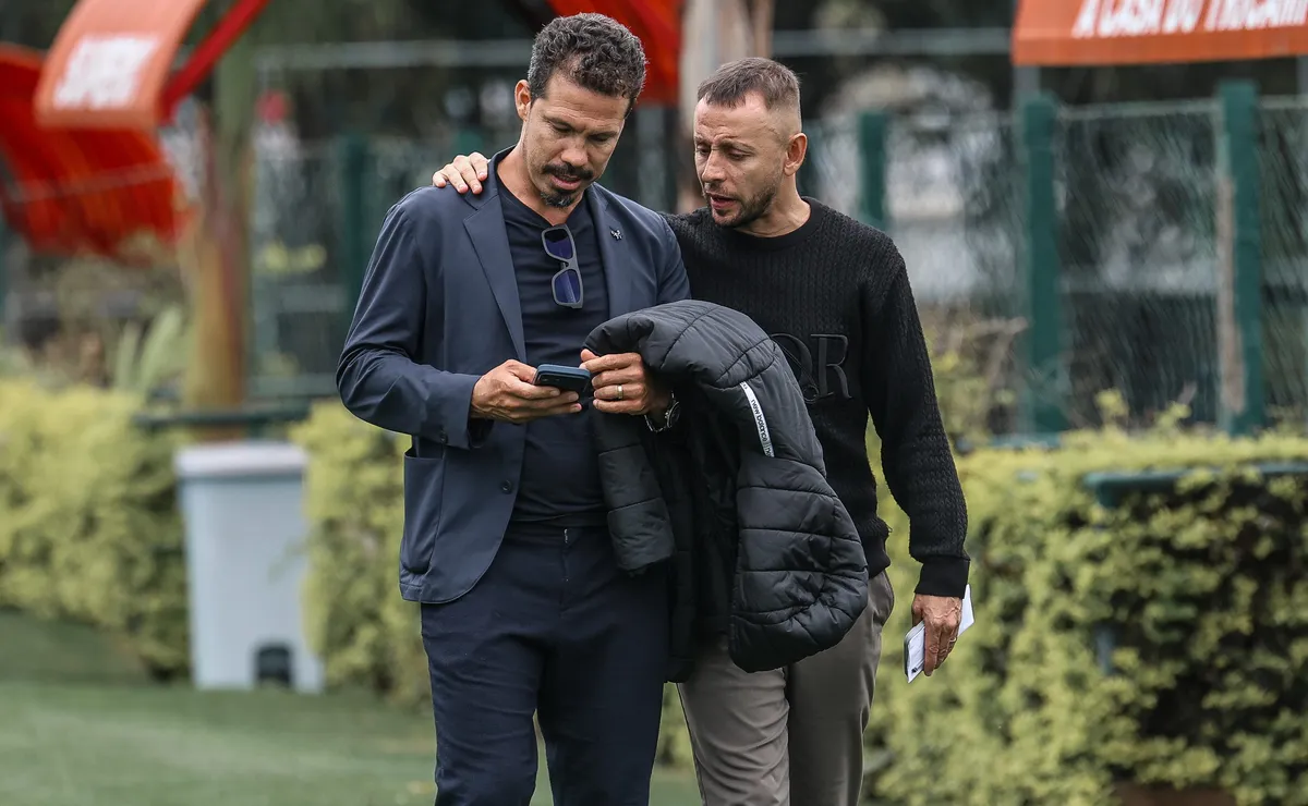 Hernanes ganha papel importante nos bastidores do São Paulo antes de sequência decisiva